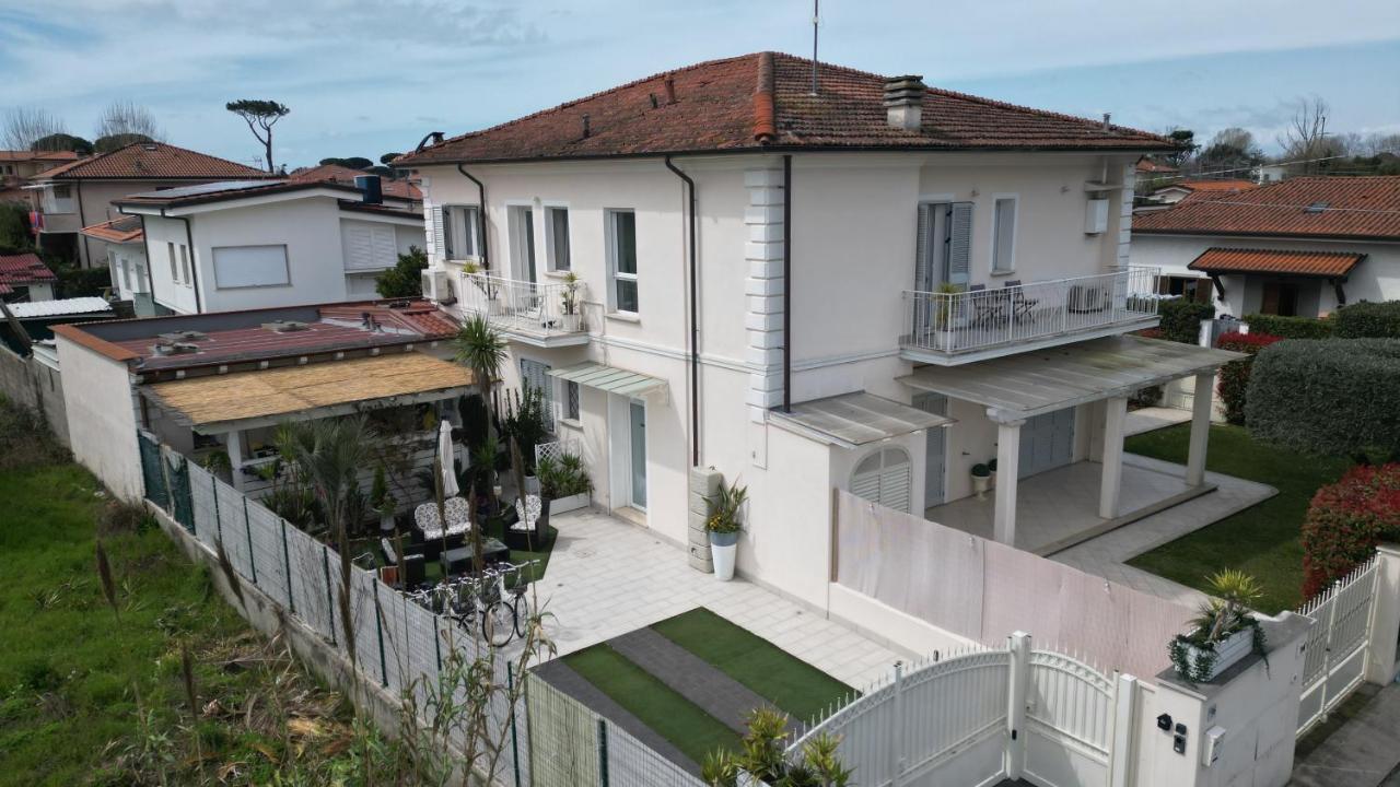 La Brise Hotel Marina di Pietrasanta Ngoại thất bức ảnh