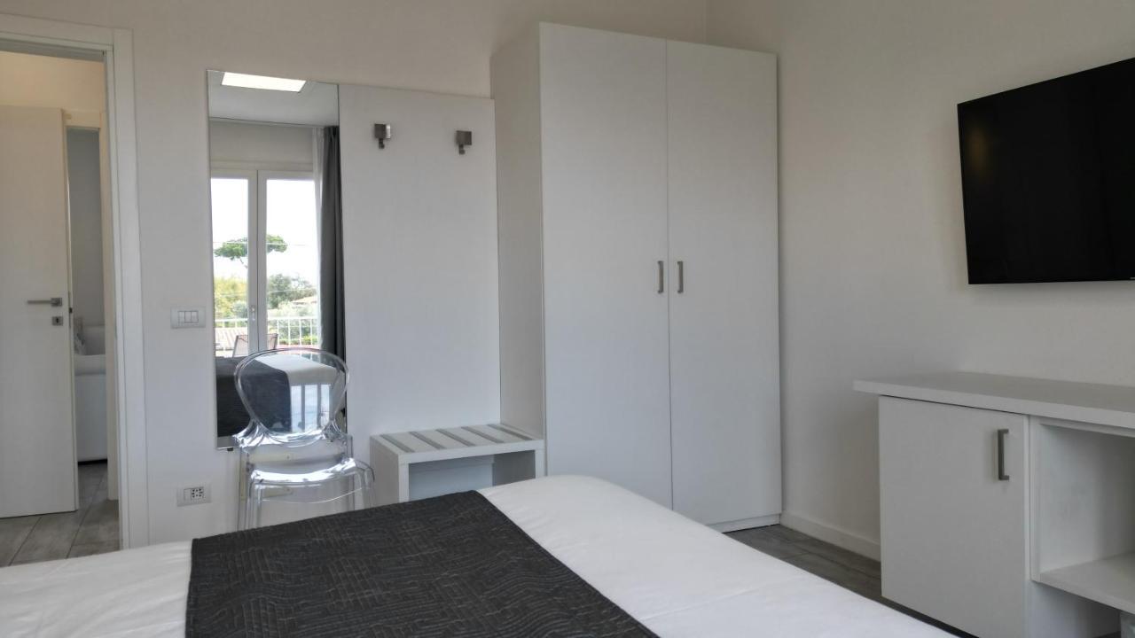 La Brise Hotel Marina di Pietrasanta Ngoại thất bức ảnh