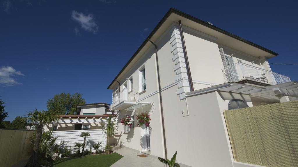 La Brise Hotel Marina di Pietrasanta Ngoại thất bức ảnh